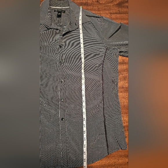 INC International Concepts Men’s Button Down Dress Shirt Black White Pinstripe M - Picture 12 of 12